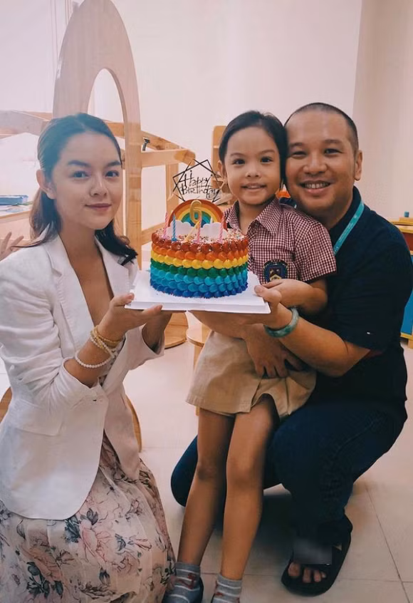 Pham Quynh Anh va chong cu Quang Huy hoi ngo dua con di choi-Hinh-3