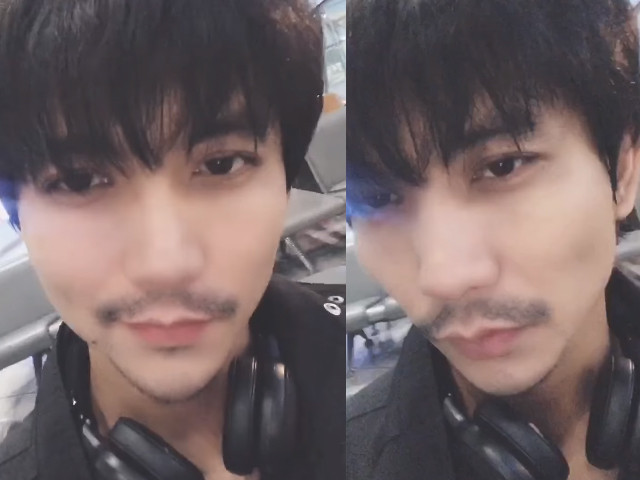 "Sáng nay ngủ dậy đã cạo sạch râu để ngày mai bắt đầu quay chương trình mới. Up cái clip đang ngồi đợi quá cảnh bên Bắc Kinh. Để nhớ về mấy ngày bên Mỹ không cạo râu và phóng khoáng lãng mạng... Về tới Việt Nam thằng con không nhận ra tưởng bên Trung Đông qua bán Tinh dầu... Hôn nó cũng không cho! Hỏi ý kiến có nên cạo râu không thì 10 ng hết 11 ng kêu cạo, ok thì cạo. Nhưng mai mốt ra đảo hoang hay lên núi ở tui sẽ để râu lại. Còn giờ mấy người coi đi mai mốt không có để râu để quay vậy nữa đâu", Tim viết.