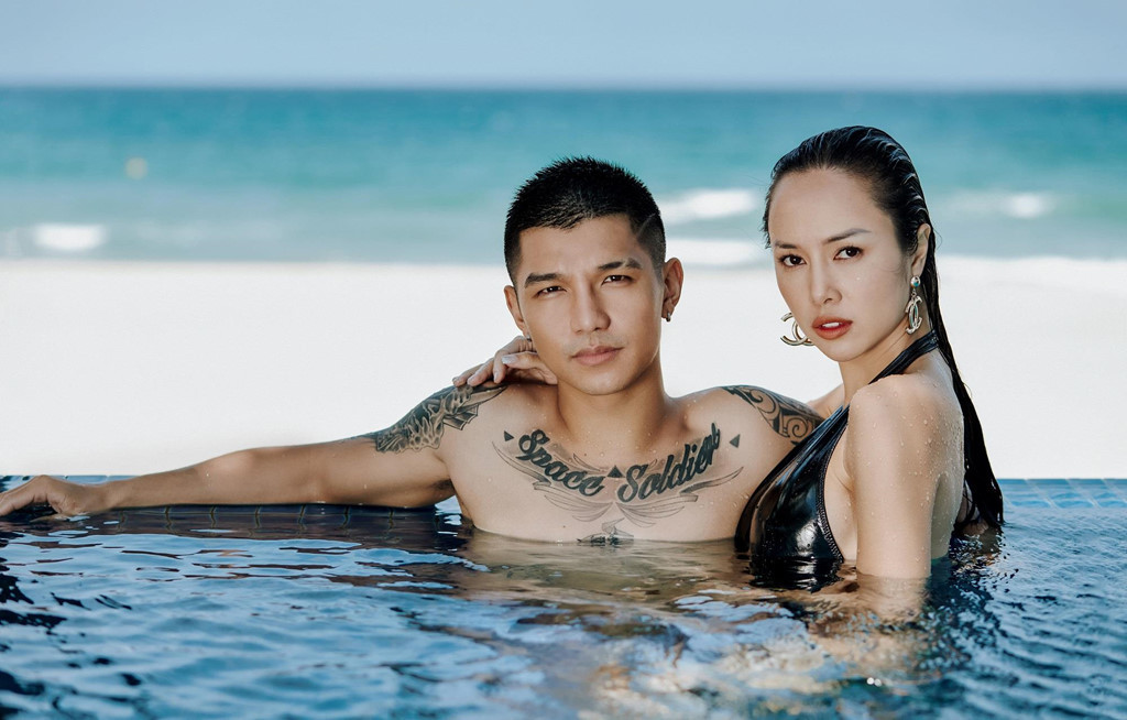 “Nếu nói không áp lực về con số view thì cũng không đúng. Tuy nhiên, tôi vẫn cố gắng tạo cho mình sự thoải mái nhất trong lần trở lại này bởi phía trước còn nhiều kế hoạch lớn hơn thế”, nam ca sĩ nói. Cường Seven cho biết từ nay đến cuối 2019, anh sẽ cho ra mắt liên tục ca khúc mới.