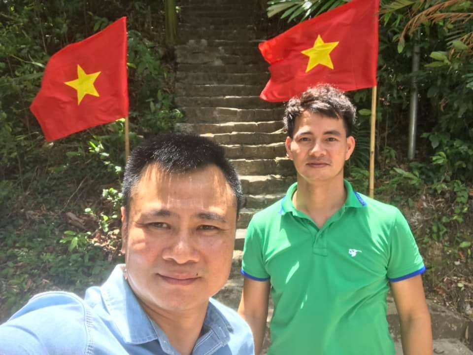 Nhiều đồng nghiệp và khán giả cũng gửi lời chúc mừng sinh nhật Xuân Bắc ở phần bình luận. Nghệ sĩ Lan Hương viết: "Sinh nhật một ông em cơ mà chúc mừng cả hai ông em luôn nhá. Vì tuy hai nhưng mà chúng gắn bó như một vậy! Chúng nó là cặp đôi hoàn hảo đúng nghĩa".