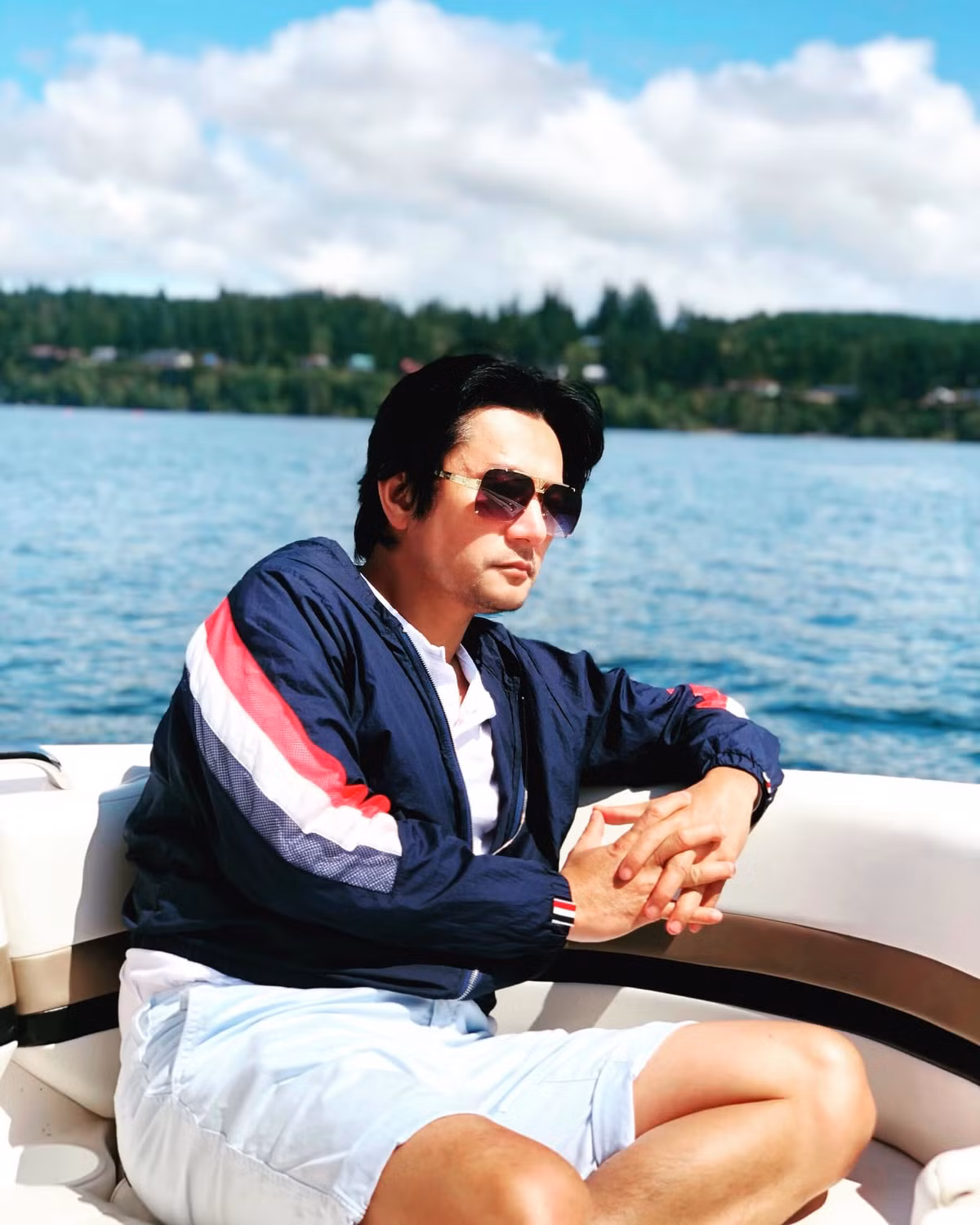 Truong Minh Cuong khang dinh gia dinh hanh phuc, khong co chuyen ly hon