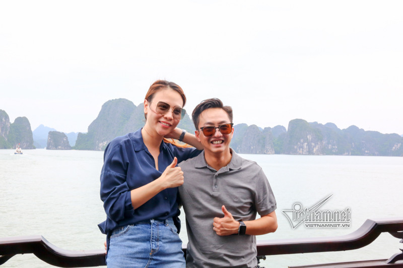 "Tôi không còn tham gia showbiz nữa nên cuộc sống cá nhân tôi muốn giữ riêng, không muốn chia sẻ quá nhiều với mọi người. Đôi khi tôi cảm thấy hơi phiền nhưng vẫn phải quen dần với cuộc sống như vậy", Thu Trang bày tỏ.