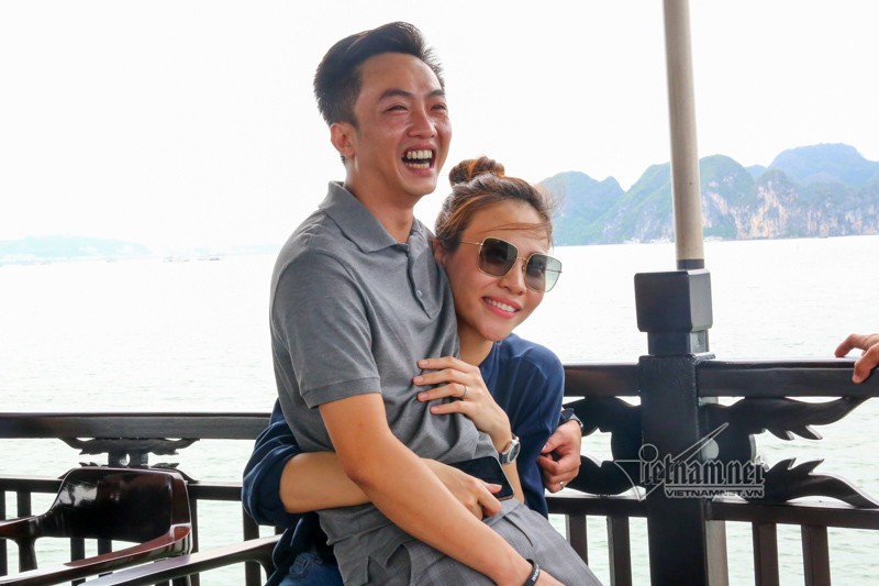 Đàm Thu Trang và Cường đô la luôn quấn quýt, tình cảm với nhau trong mỗi chuyến đi.