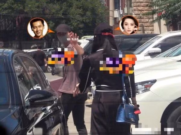 Cuối bữa, mỗi người lại một xe rời đi, Lý Thần cũng vẫy tay tạm biệt người yêu cũ.