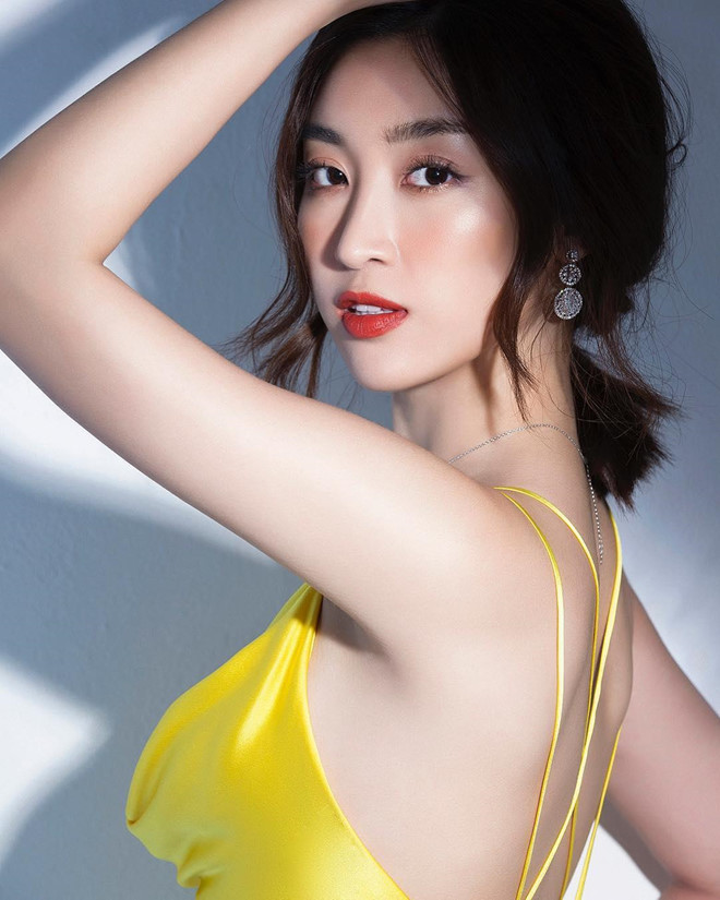 Trong một bài phỏng vấn trước đây, khi được hỏi bản thân có khó xử nếu bạn trai là người đào hoa, Mỹ Linh tâm sự: "Chuyện đào hoa, tôi nghĩ rằng trong cuộc sống, ai cũng có thời 'trẻ trâu'. Và ai cũng có thời gian để thay đổi bản thân. Thay đổi để trở thành một phiên bản tốt hơn".