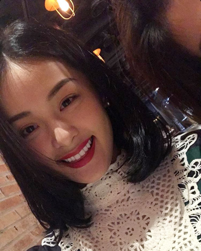 Cô từng được mệnh danh là "mỹ nhân vạn người mê" khi xuất hiện trong bộ phim Tấm Cám: Chuyện chưa kể năm 2016. Dù vậy, diễn xuất của hot girl không được đánh giá cao. Hạ Vi cũng từng khiến báo chí tốn nhiều giấy mực khi công khai hẹn hò Cường Đô La - chồng hiện tại của người mẫu Đàm Thu Trang. Sau khi chia tay Cường Đô La, người đẹp dường như mất hút khỏi showbiz.