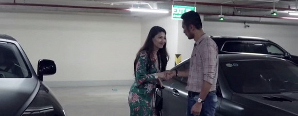 Bi don so huu dan xe sang gia vai chuc ty, BTV Ngoc Trinh noi gi?-Hinh-2