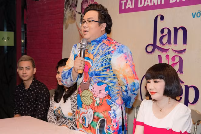 Hoai Lam va ban gai mac ao doi, chinh thuc tai xuat showbiz-Hinh-3