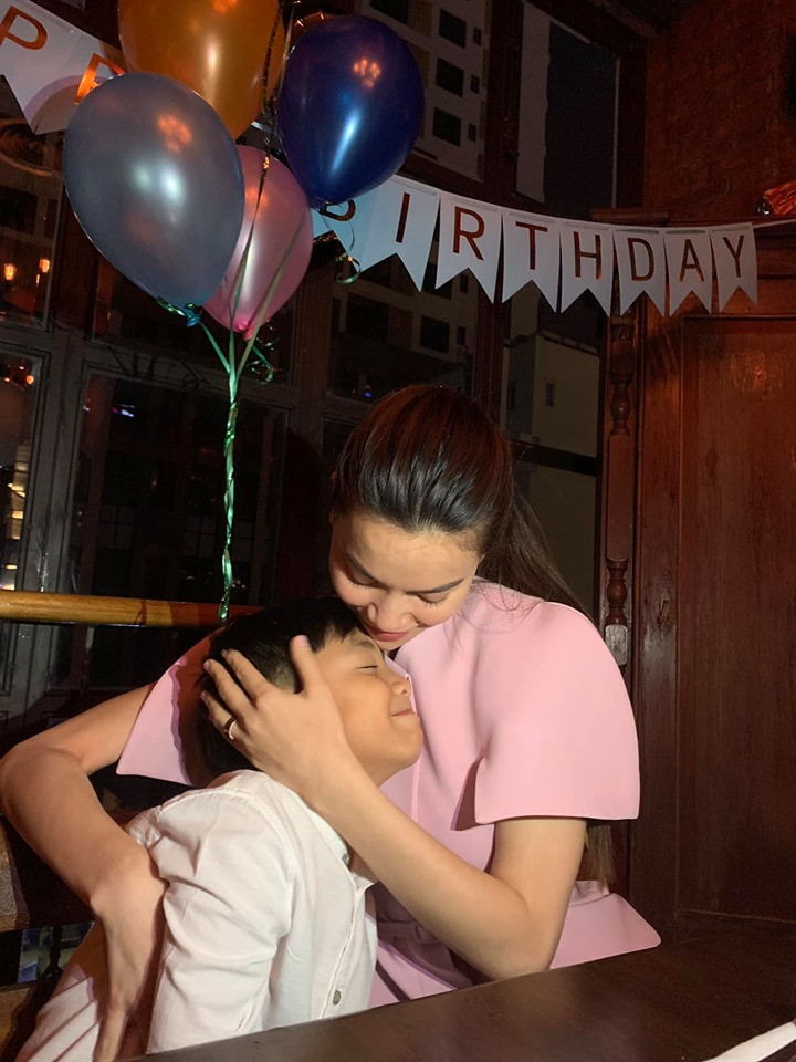 Ho Ngoc Ha - Kim Ly sanh doi to chuc sinh nhat cho Subeo-Hinh-2