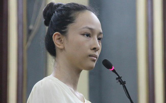 Phuong Khanh bi to no 2,8 ty: Nguoi dep, tien bac...bac mat!-Hinh-3