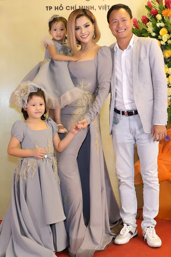 Vu Thu Phuong doi dai the nao voi con rieng cua chong?-Hinh-8