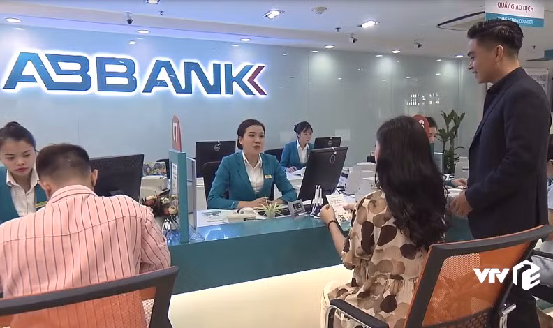“Ve nha di con” quang cao lo cho ABBank, VFC thu loi bao nhieu?-Hinh-2