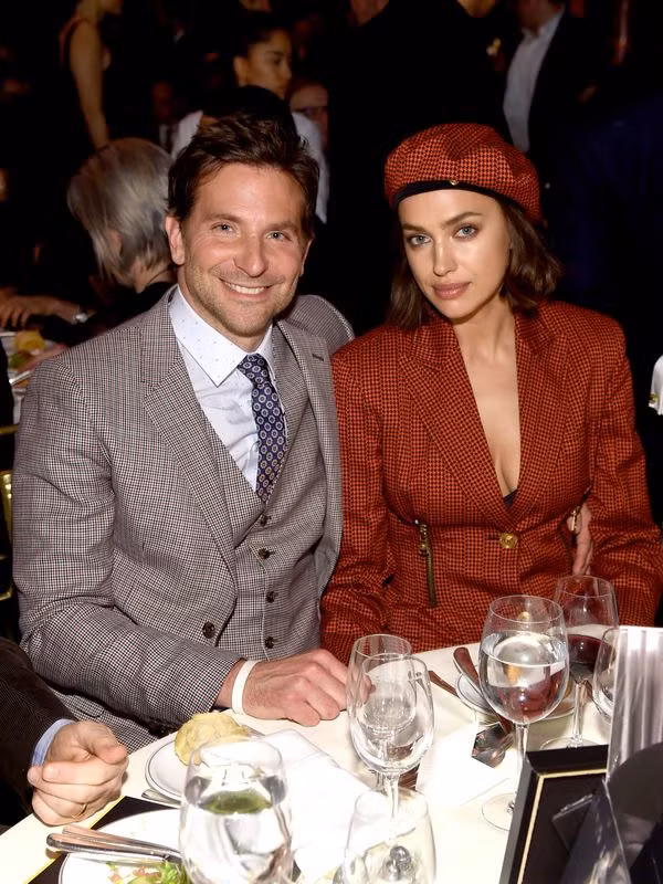 Bradley Cooper - Irina Shayk chia tay, nghi van ngoai tinh voi Lady Gaga?
