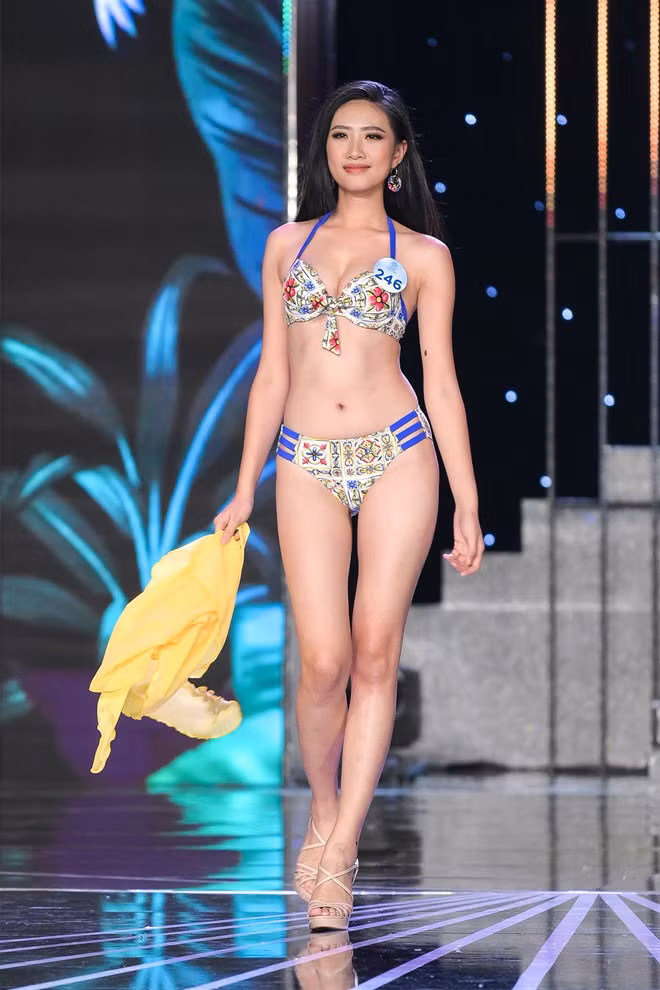 Cô gái sinh năm 1999 Lâm Quế Phi nhanh chóng trở thành gương mặt được khán giả yêu thích sau đêm thi chung khảo.