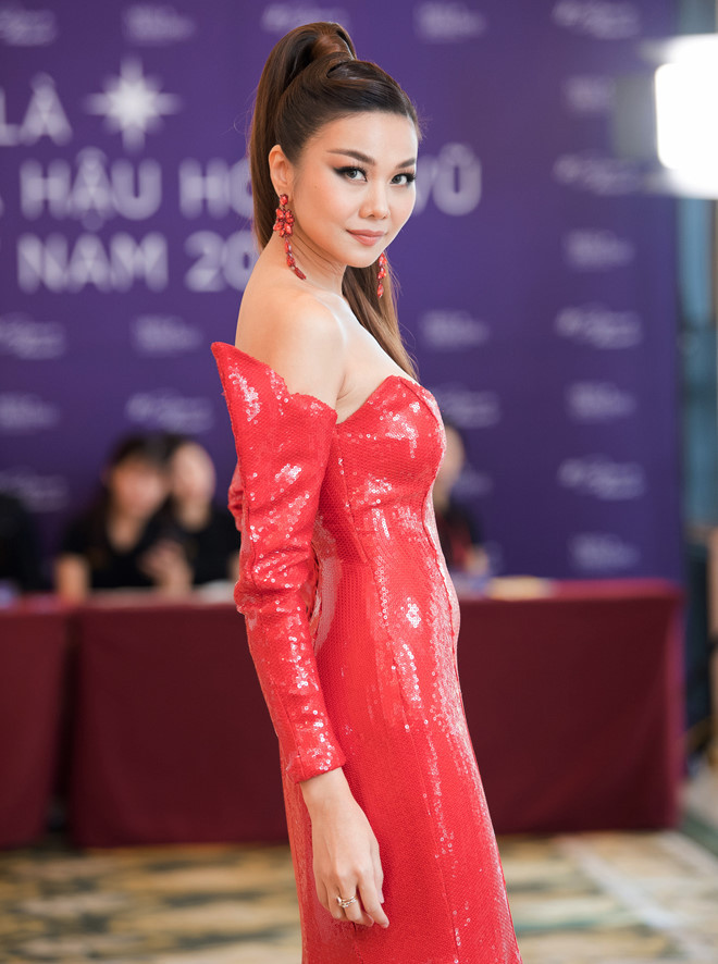 Theo cô, để tạo sự khác biệt, các bạn phải mang đến những giá trị cho cộng đồng, cho những người xung quanh.