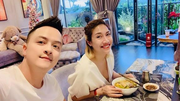 Luat su len tieng vu Truong The Vinh doi nhan hang tra 25 trieu-Hinh-2