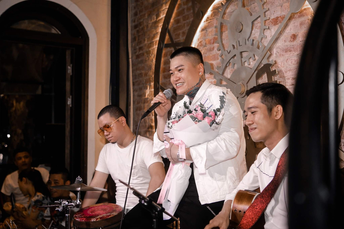 Vu Duy Khanh buc xuc tin don dot quy vi su dung chat kich thich-Hinh-5