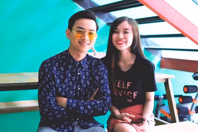 Cuối năm 2018, Hoài Lâm gây sốc cho người hâm mộ khi đột ngột hủy show tại Đà Nẵng và tuyên bố ngừng ca hát 2 năm. Khoảng thời gian này, nhiều tin đồn cho rằng Bảo Ngọc đã sinh con đầu lòng, song phía quản lý của Hoài Lâm quyết giữ kín chuyện riêng tư.