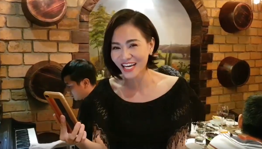 Thu Minh khen Dong Nhi - Ong Cao Thang 