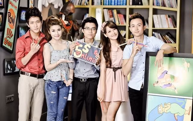 Năm 2014, Mạnh Quân trở lại với phim ảnh bằng việc tham gia dự án sitcom dài hơi 5S Online cùng Chi Pu, Vân Navy... Nam diễn viên để lại ấn tượng khi vào vai sếp khó tính, "ế chỏng chơ" trong bộ phim dành cho giới trẻ. Diễn xuất của Mạnh Quân được đánh giá tự nhiên, đa dạng.