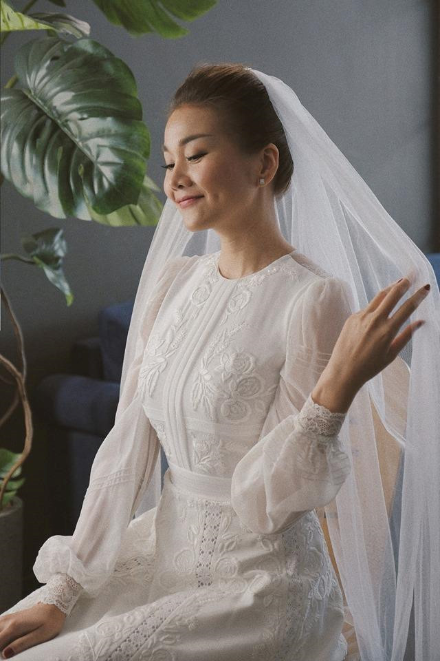 Thanh Hang lap lung ket hon, fan lap tuc goi ten Ha Anh Tuan