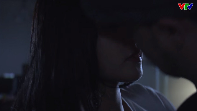 Trong một diễn biến khác của phim "Về nhà đi con", đúng như nhiều fan phỏng đoán, Huệ và bố Bảo đã có tình cảm với nhau.