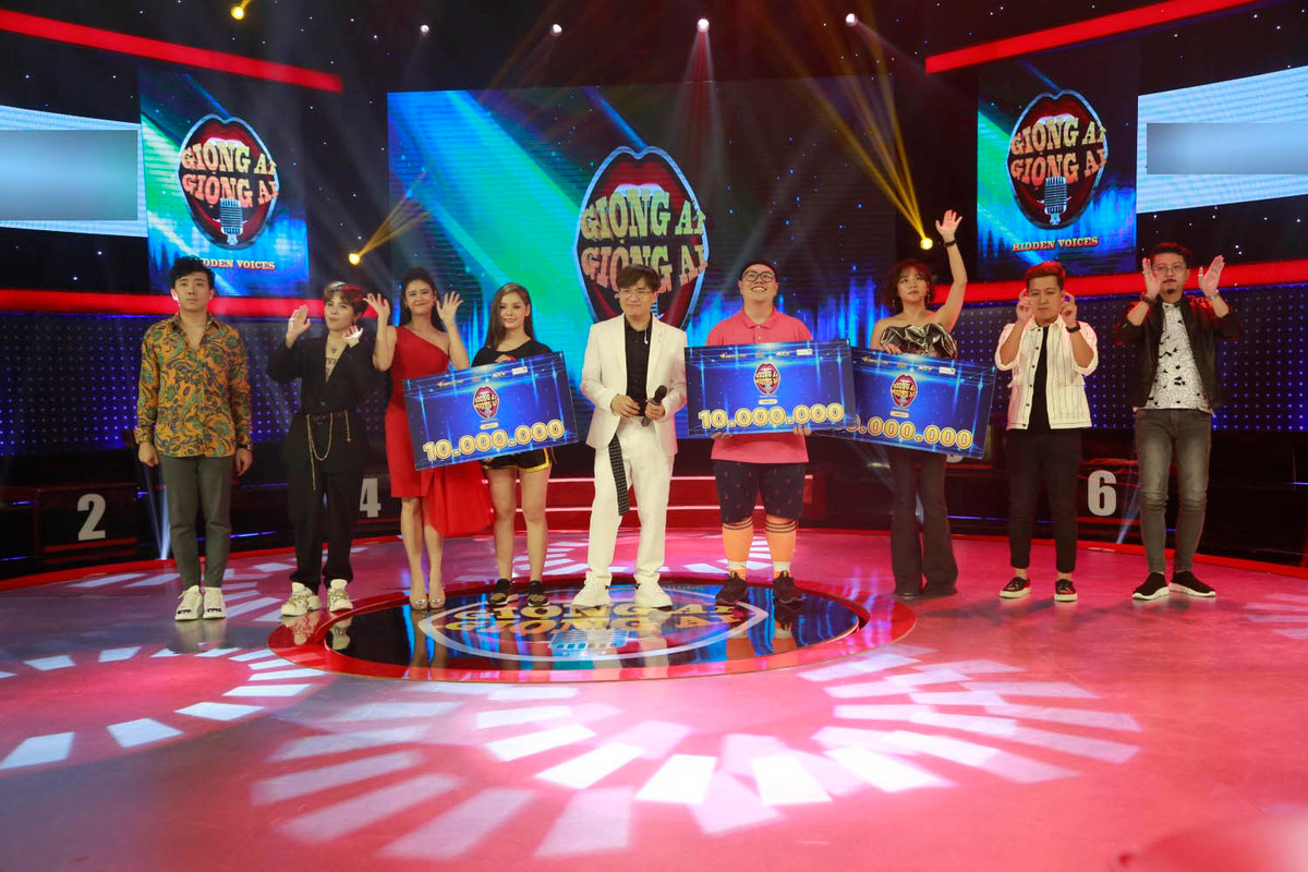 Với lựa chọn đúng đắn, Văn Mai Hương xuất sắc ẵm trọn 50 triệu đồng. Riêng Vũ Cát Tường thì đây là lần đầu tiên cô ra về trắng tay tại chương trình.