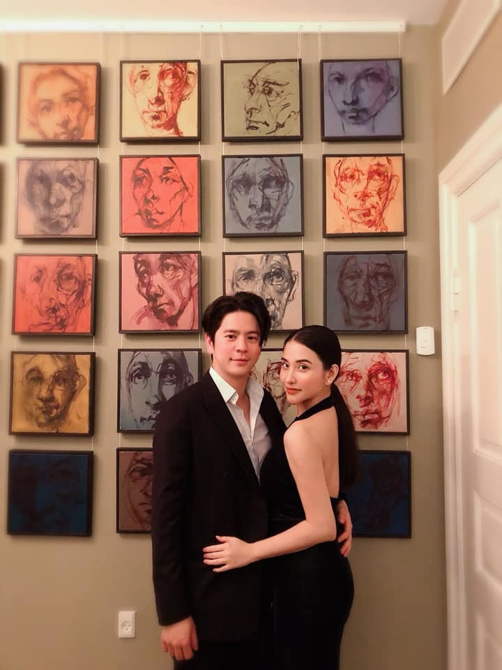 Mới đây nhất, Mai Hồ hiếm hoi khoe ảnh tình tứ bên chồng, kèm theo chú thích: "Trốn con làm vợ chồng son". Nhiều bạn bè, người hâm mộ dành lời khen cho cặp vợ chồng trai tài gái sắc. Vóc dáng gợi cảm của nữ diễn viên sinh năm 1987 cũng thu hút người nhìn.