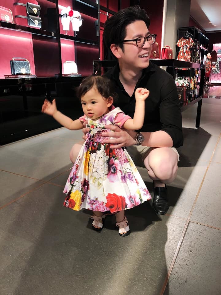 Trong một bài phỏng vấn, Mai Hồ hóm hỉnh chia sẻ lúc mới gặp mặt Nam Bùi, cô còn tưởng anh là gay. Tuy nhiên, sau khi tiếp xúc và trò chuyện, nữ diễn viên cảm nhận anh rất đàn ông và chững chạc.