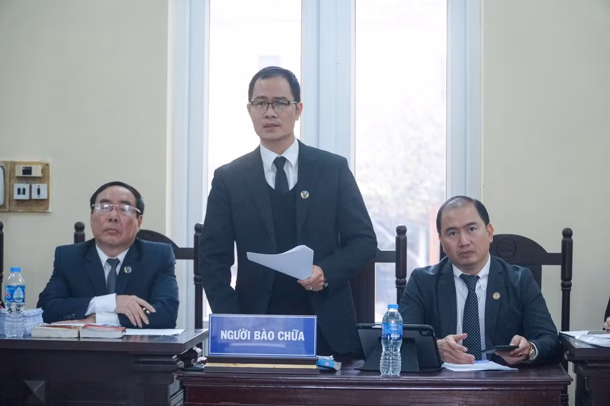 Vụ án Lừa đảo chiếm đoạt tài sản Bắc Kạn: Cả 3 bị cáo yêu cầu đổi KSV - Hình 3 Vu an Lua dao chiem doat tai san Bac Kan: Ca 3 bi cao yeu cau doi KSV-Hinh-3