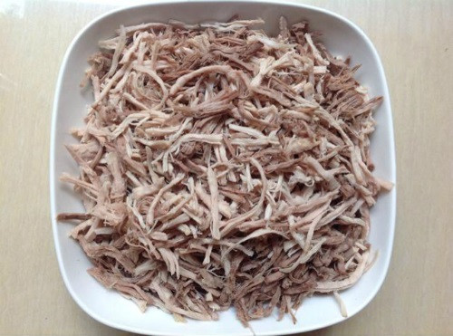 Tet thua nhieu thit lon, lam ngay mon heo kho chay toi nham nhi-Hinh-2