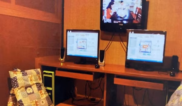 Sinh con trong quan ca phe, me tre lam dieu kinh hai