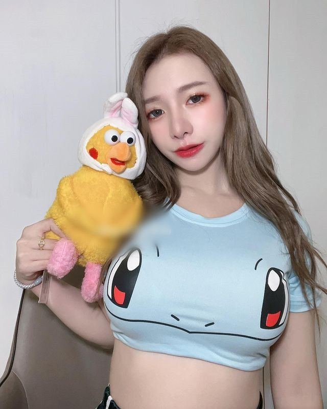 Người hâm mộ hi vọng cô nàng sẽ tỉnh táo hơn khi phát triển hình ảnh trong tương lai.