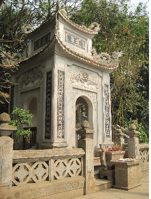 Vua chua Viet quan tam dac biet toi Den Hung the nao?-Hinh-3