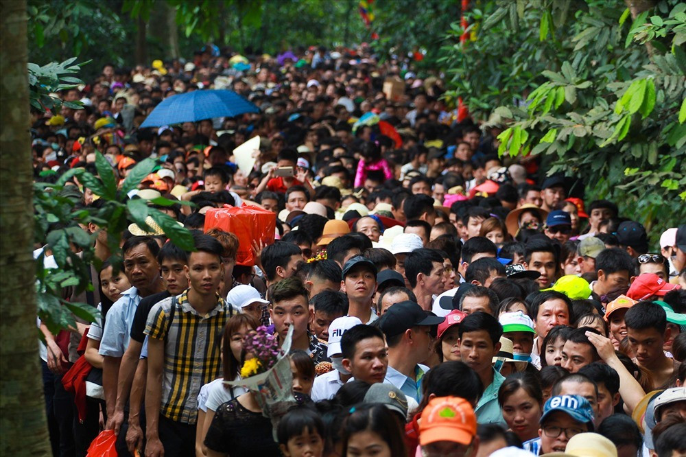 Theo thống kê của BTC Giỗ tổ Hùng Vương - Lễ hội Đền Hùng hàng năm đón đến hàng triệu du khách. Riêng năm 2018, Lễ hội Đền Hùng đón hơn 7 triệu lượt du khách hành hương về với cội nguồn. Tín ngưỡng thờ cúng Hùng Vương cũng đã được Bộ Văn hóa, Thể thao và Du lịch Việt Nam ghi danh vào Danh mục di sản văn hóa phi vật thể quốc gia và UNESCO công nhận là Di sản văn hóa phi vật thể.