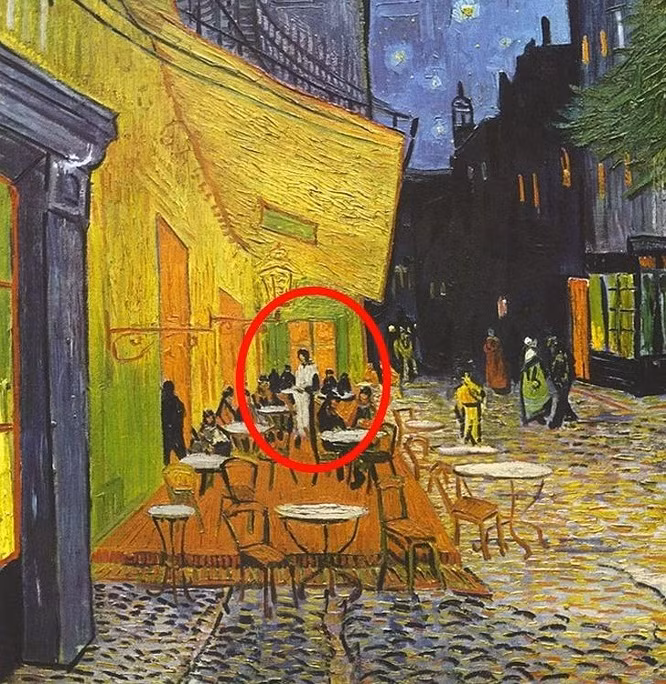  9. Một “Bữa tiệc ly cuối cùng” thời hiện đại: Bức tranh Cafe Terrace at Night nổi tiếng của Van Gogh thoạt nhìn ban đầu trông khá bình thường. Tuy nhiên nếu để ý kĩ, chi tiết đằng sau bức tranh đã tái tạo bố cục trong bức tranh Bữa tiệc ly cuối cùng của Da Vinci, chỉ khác là mọi người mặc quần áo hiện đại.