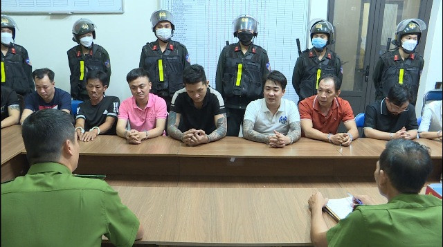 Trong thời gian diễn ra World Cup 2022, Công an TPHCM tăng cường đấu tranh triệt phá các tổ chức cá độ bóng đá. Điển hình là đã triệt phá 3 đường dây “Đánh bạc và Tổ chức đánh bạc” dưới hình thức cá độ bóng đá qua mạng, đã khởi tố 3 vụ, 38 bị can với số tiền giao dịch “cá độ” lên tới 880 tỷ đồng. 