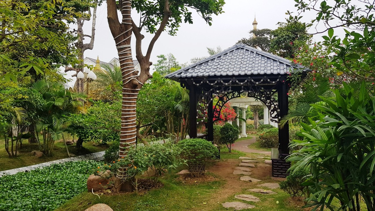 Trường hợp công viên vì mục đích công cộng thì phải phù hợp với quy hoạch, kế hoạch sử dụng đất tại địa phương. Đồng thời phải có sự đồng ý của cơ quan nhà nước có thẩm quyền cho phép chuyển mục đích sử dụng đất, xây dựng theo quy định của pháp luật về đất đai.