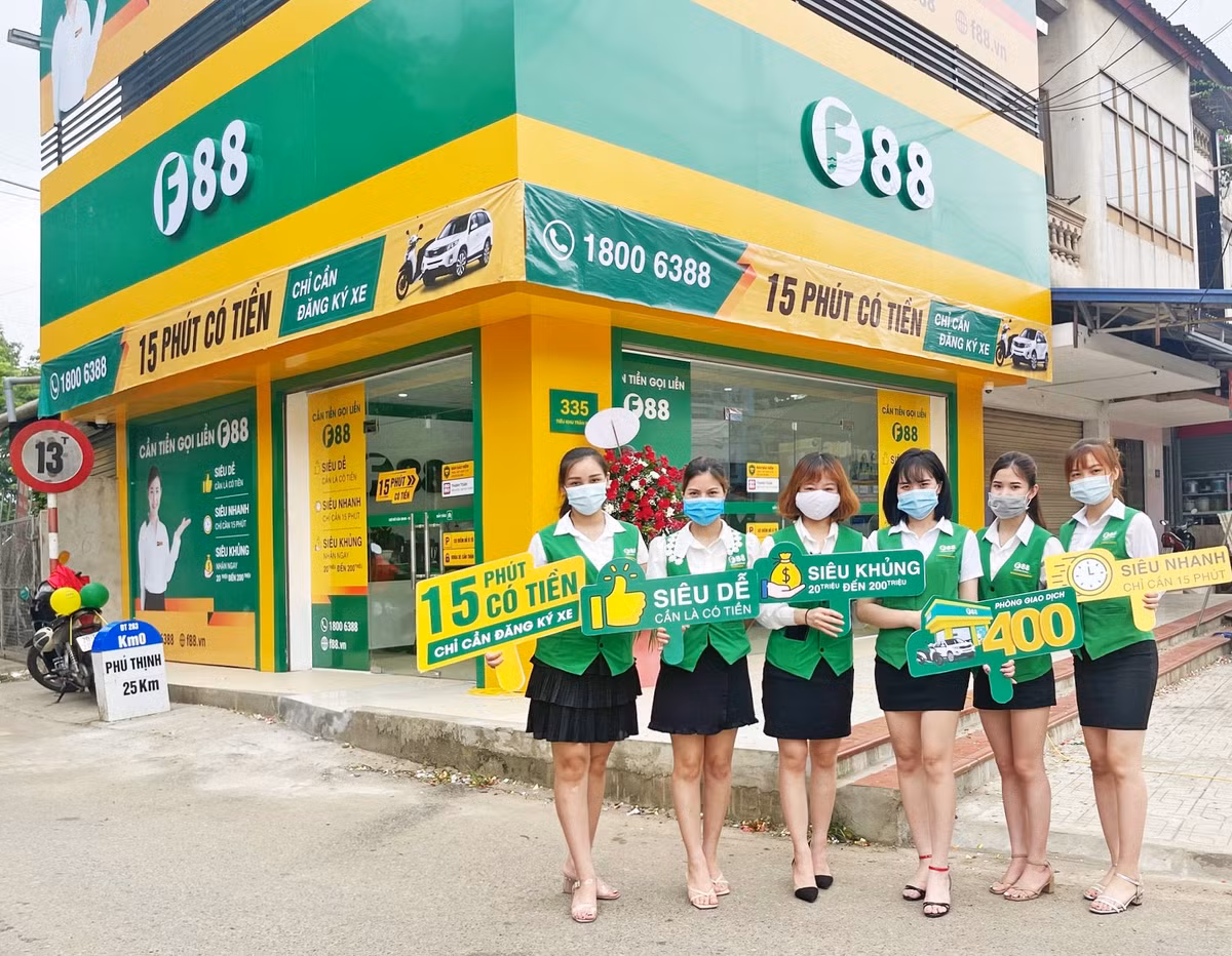 Hệ thống này vừa được Quỹ đầu tư Vietnam-Oman Investment Fund (VOI) và Mekong Capital Fund IV rót 50 triệu USD. Tham vọng của F88 là năm 2023 trở thành "tập đoàn cung cấp dịch vụ tài chính số 1 Việt Nam", sở hữu 1.000 cửa hàng trên 63 tỉnh thành phố trên toàn quốc. Năm 2025, công ty này dự kiến tăng lên 1.700 cửa hàng. 
