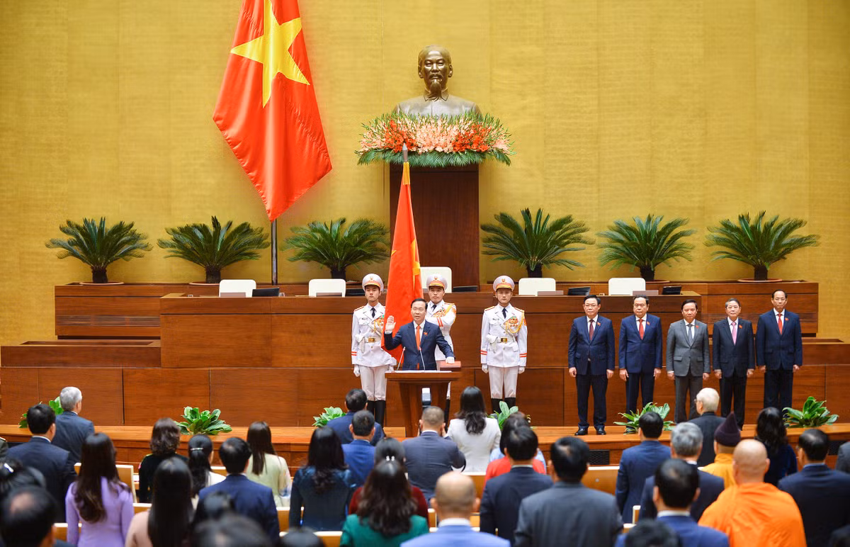 Tan Chu tich nuoc Vo Van Thuong: “Vinh du lon lao cung la trach nhiem het suc nang ne”-Hinh-3