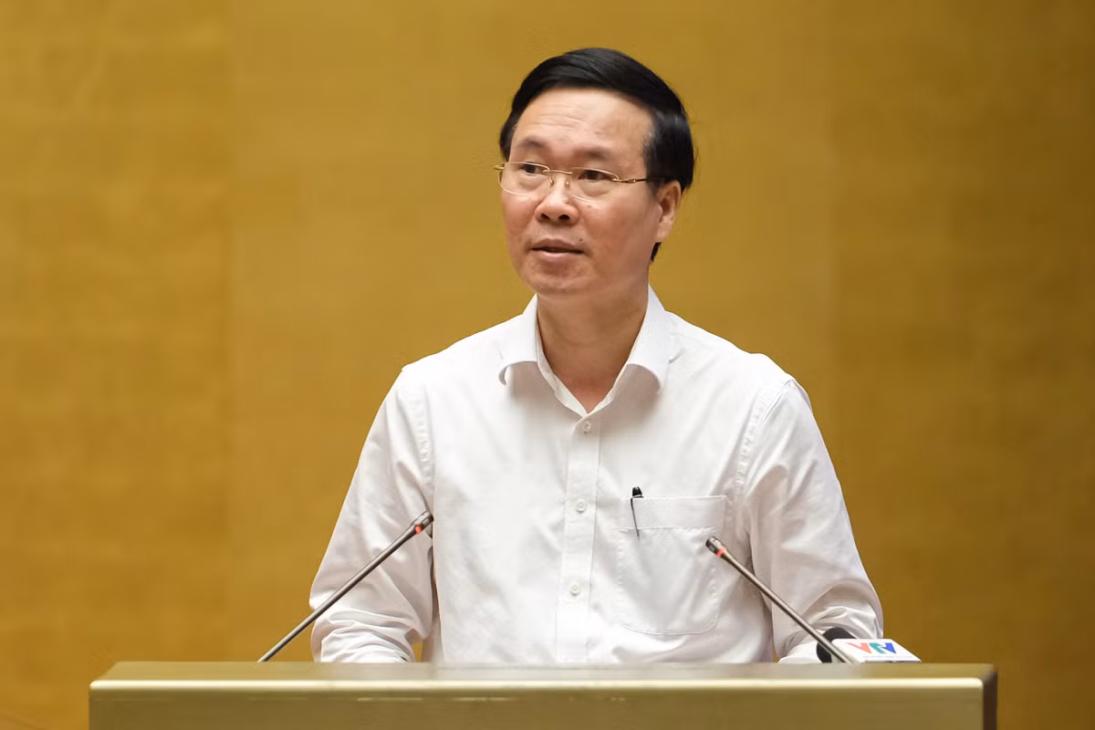 Ngày 30/1/2021, tại Đại hội đại biểu toàn quốc lần thứ XIII của Đảng, ông Võ Văn Thưởng được bầu là Ủy viên Trung ương Đảng khóa XIII.