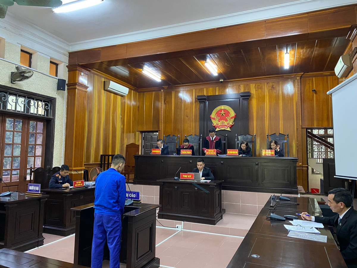 Hai Duong: An chung than cho nam thanh nien say ruou danh me gia