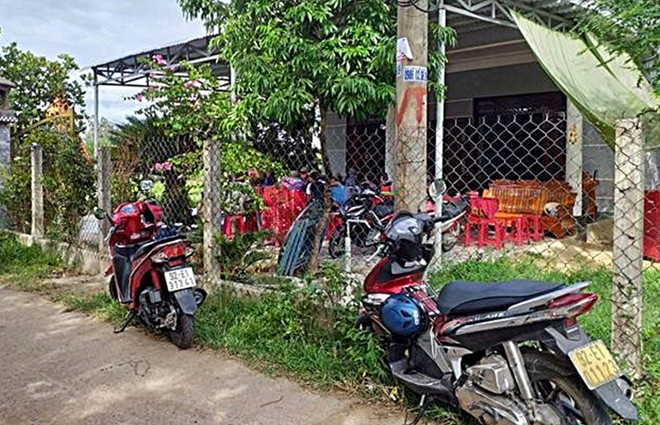 Cưa bom, 1 người đàn ông tử vong: Tháng 8/2019, tại huyện Đại Lộc, tỉnh Quảng Nam, một vụ nổ lớn đã xảy ra tại nhà ông Trần Văn M. (62 tuổi, trú xã Đại Chánh) khiến người này tử vong. Trước thời điểm xảy ra sự việc, ông M. đã nhặt quả bom đem về vườn nhà cưa để lấy thuốc nổ thì xảy ra vụ việc.