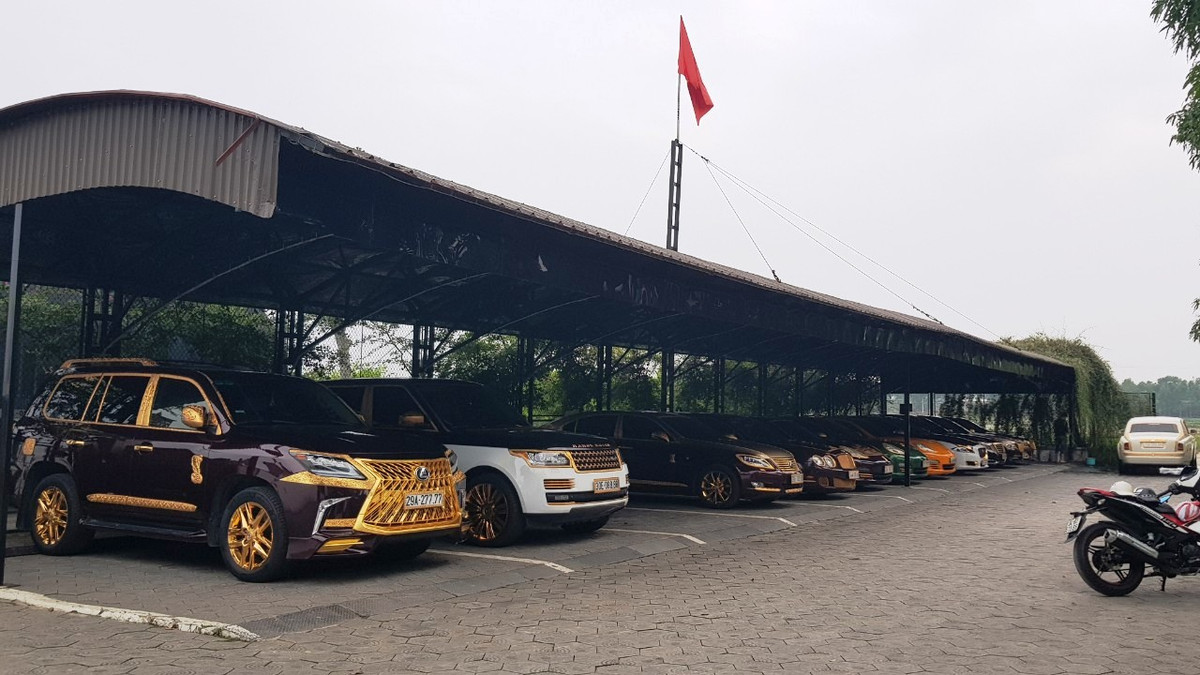 Hiện các cơ quan chức năng tại tỉnh Hải Dương vẫn đang xem xét xử lý công trình trên.