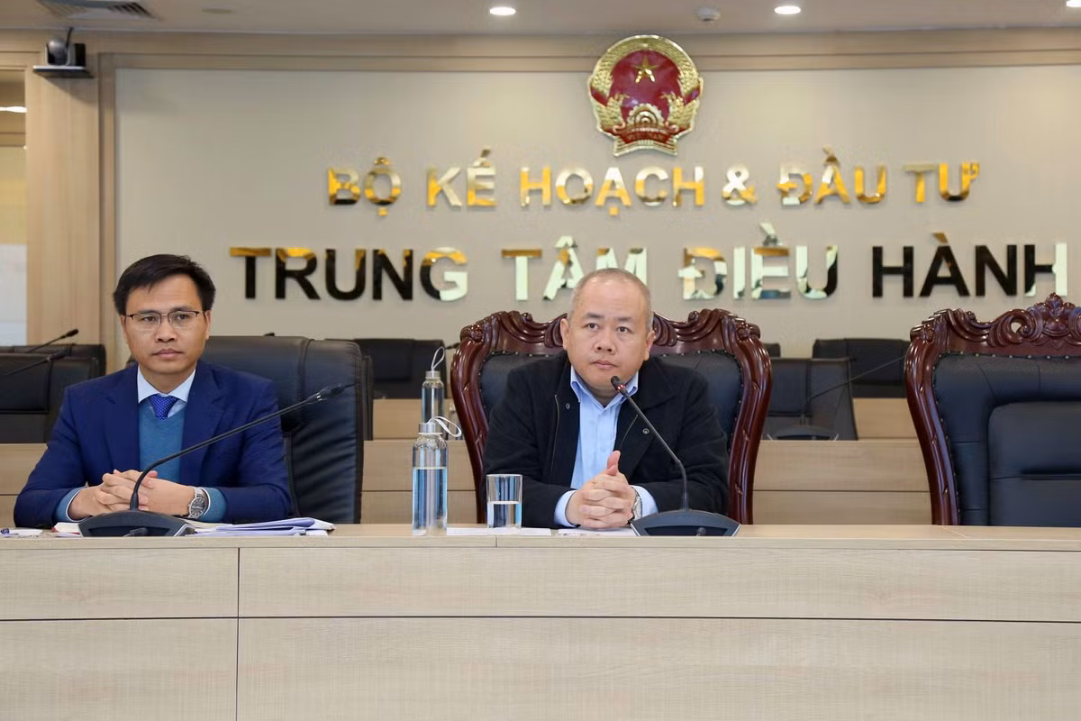 Sau đó, ông Trung được bổ nhiệm giữ chức Vụ trưởng Vụ Tổng hợp Kinh tế quốc dân.