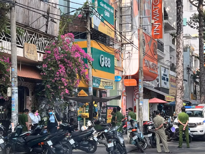 Chủ tịch Hội đồng quản trị của F88 Phùng Anh Tuấn khẳng định, công ty luôn đảm bảo lợi ích cho khách hàng và người lao động, cũng như các cơ quan đối tác có hoạt động giao dịch và hợp tác với F88, đồng thời mong nhận được sự đánh giá khách quan từ khách hàng. (Ảnh: CAND)