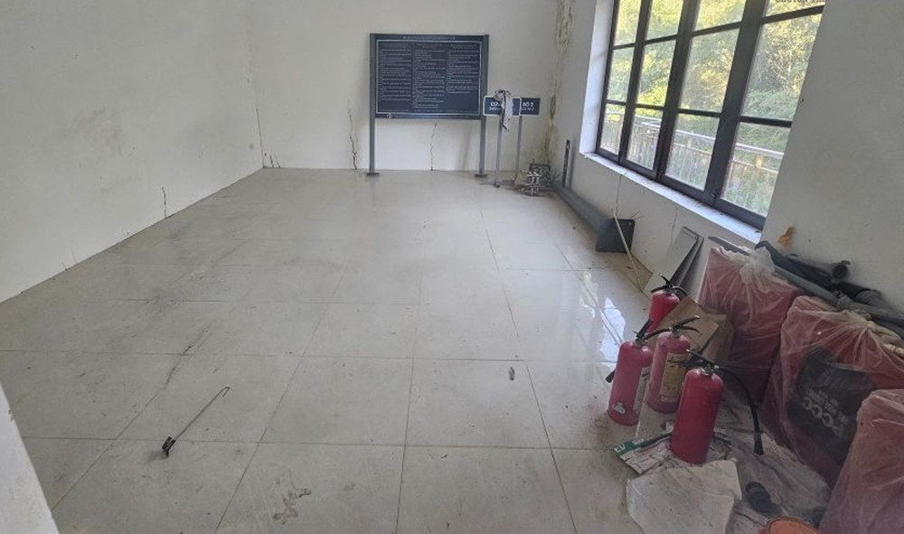 Một góc nhà bị bỏ hoang. (Ảnh: Gia đình&amp;Xã hội).