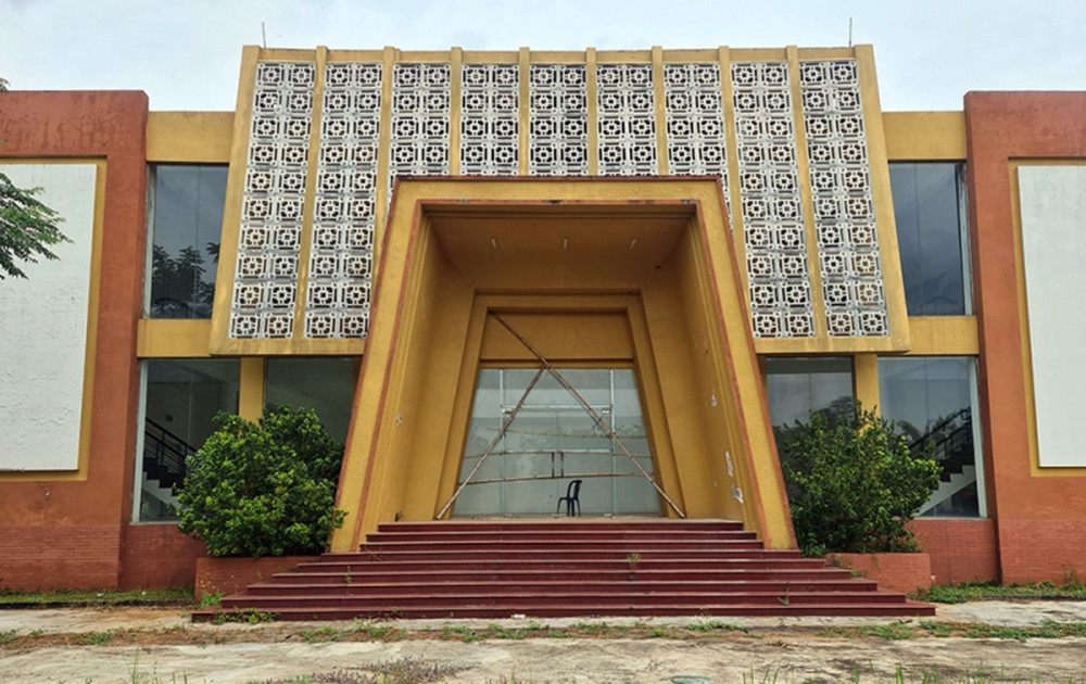 Công trình nhà bảo tàng địa đạo Vịnh Mốc xây dựng bề thế. (Ảnh: CAND).