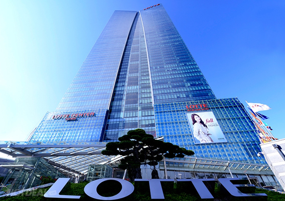 Lotte Centre Hà Nội: Tổ hợp trung tâm thương mại Lotte Centre Hà Nội với trị giá 500 triệu USD cũng được xem là dự án mang tính biểu tượng của Lotte Group tại Việt Nam. Lotte nằm trên đường Đào Tấn, đối diện khách sạn Daewoo.