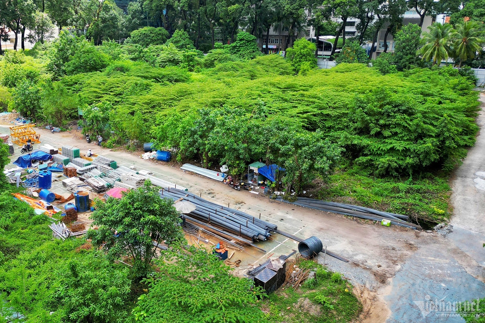 Đến nay, dự án vẫn chưa triển khai, hàng chục nghìn m2 "đất vàng" ngay trung tâm TPHCM bị bỏ hoang. (Ảnh: Vietnamnet).